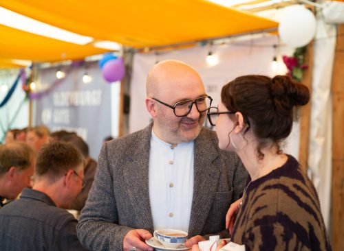 Eine nette Unterhaltung zwischen den Organisatoren